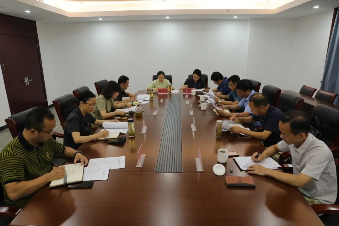 祁门县法院：县人大常委会调研县法院诉讼服..