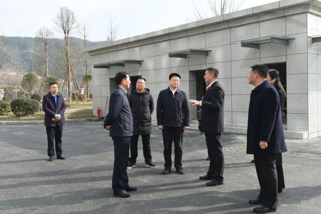 广元中院党组书记、代理院长周兴复赴朝天..
