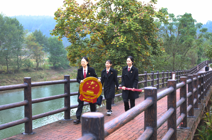 走向枫桥| 华塘生态青..