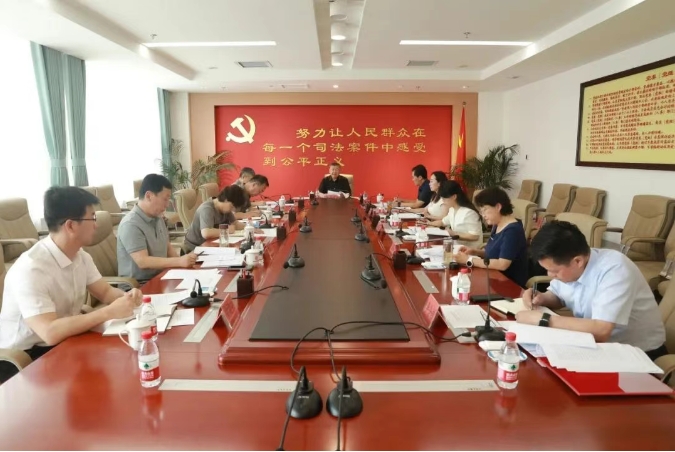 内蒙古高院党组中心组围绕习近平总书记对内..