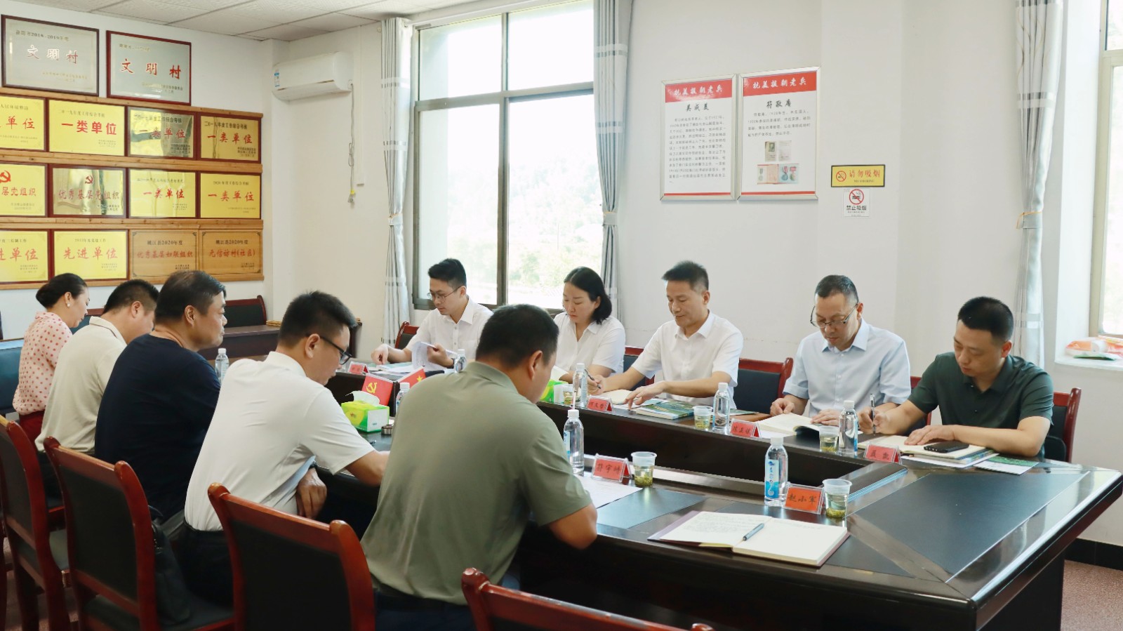 何文哲到桃江调研乡村振兴工作并走访全国人..