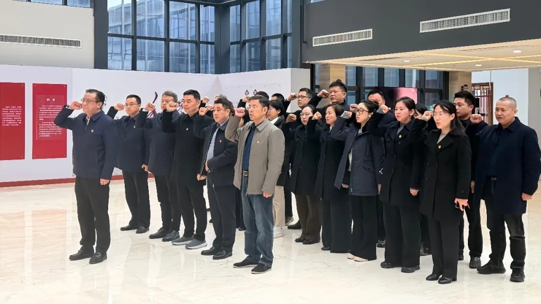 沉浸式研学！常德中院党组理论学习中心组“..