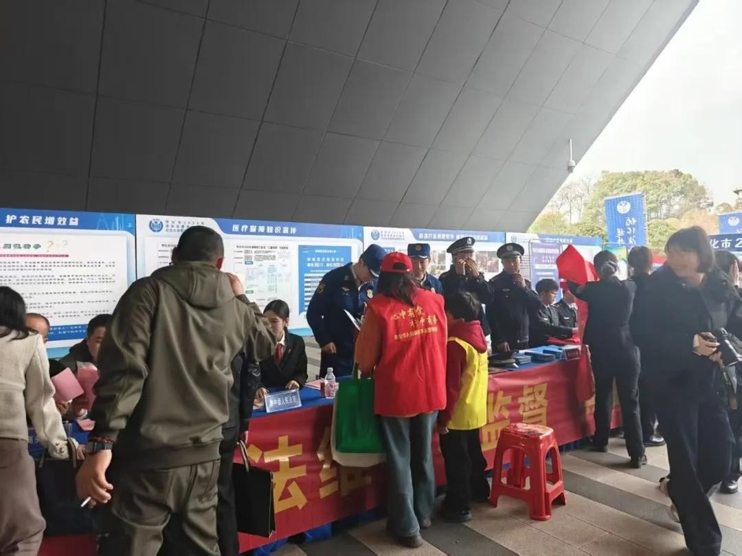 【3·15特辑】法护消费不打烊——怀化中院开展3·15普法宣传活动