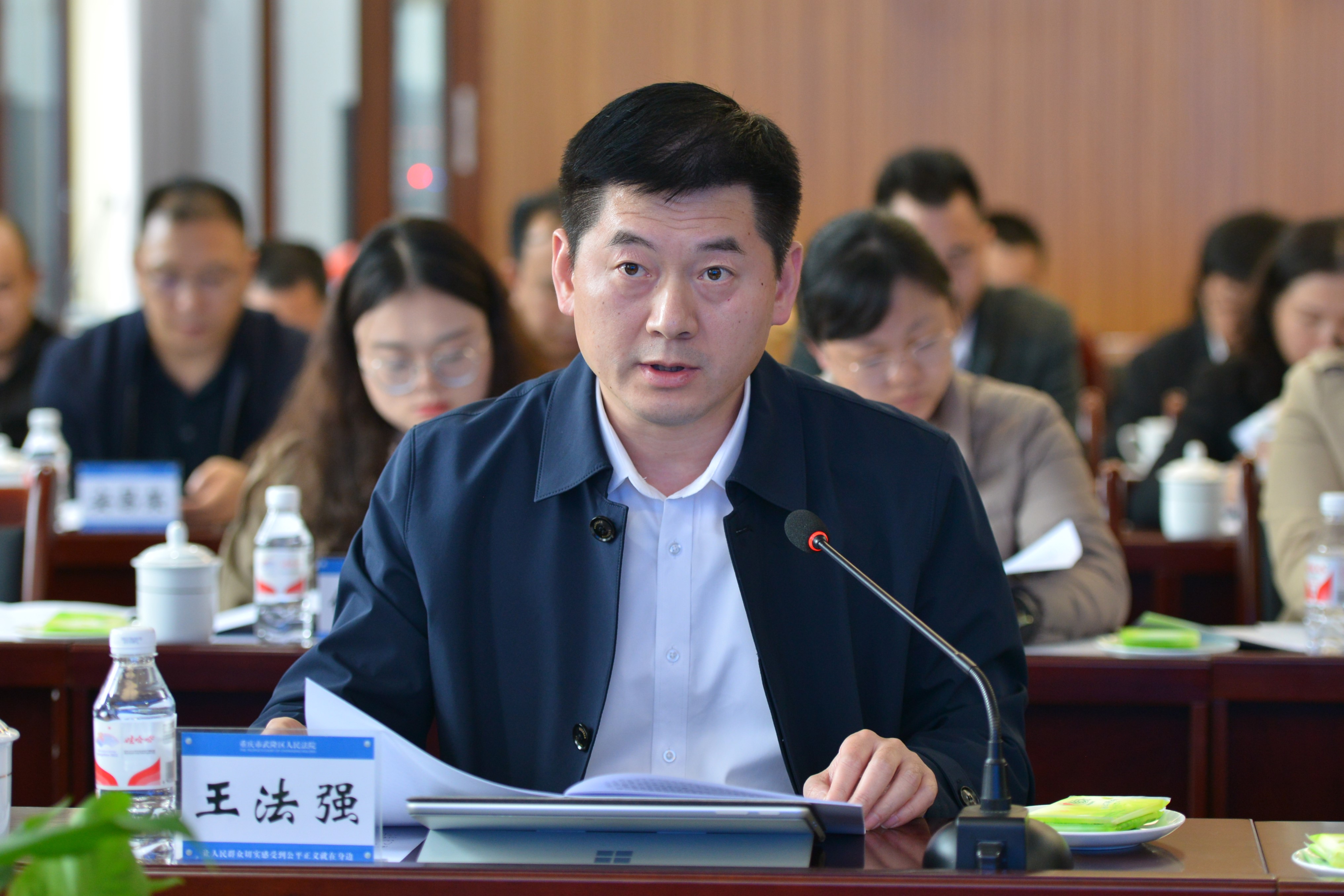 瞄准目标 真抓实干