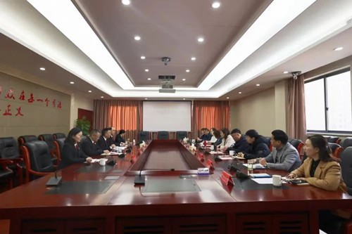 镇江中院副院长陈敏到扬中法院开展代表委员..