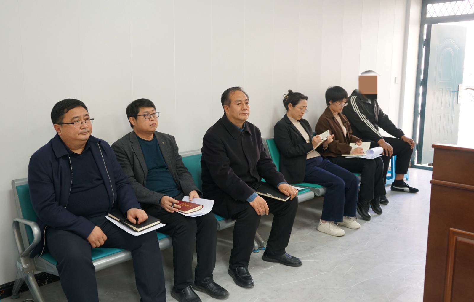 司法能力作风提升年 | 观摩庭审找差距 ..