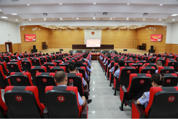 我院参加边晓斌同志先进事迹巡回报告会