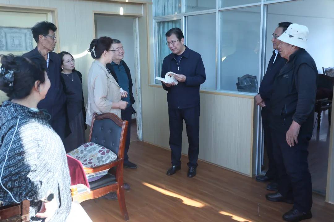 银发心向党 聚力谱新篇 抓好抓实..