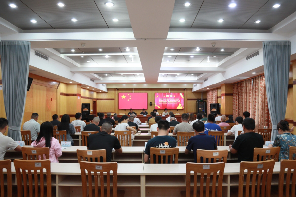 我院组织新任人民陪审员就职宣誓及岗前培训