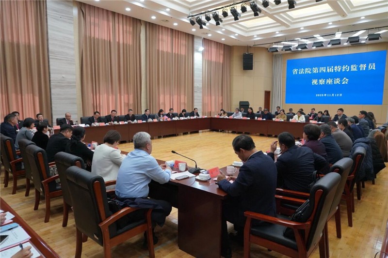 面对面交流，听取对法院工作的意见建议