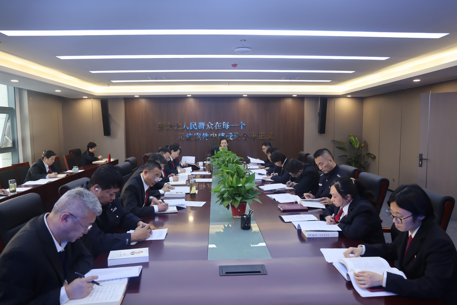 太铁法院（综改示范区法院）党..