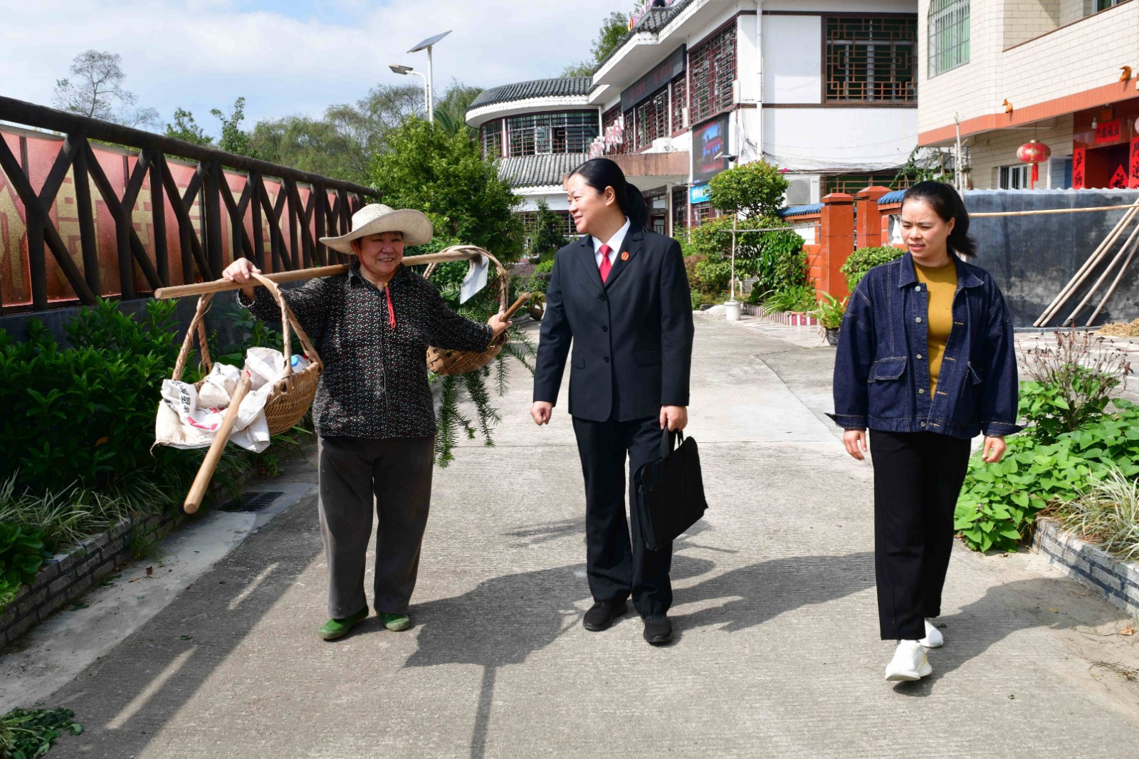 福建长汀：“村居法官”下沉 司法服务直达